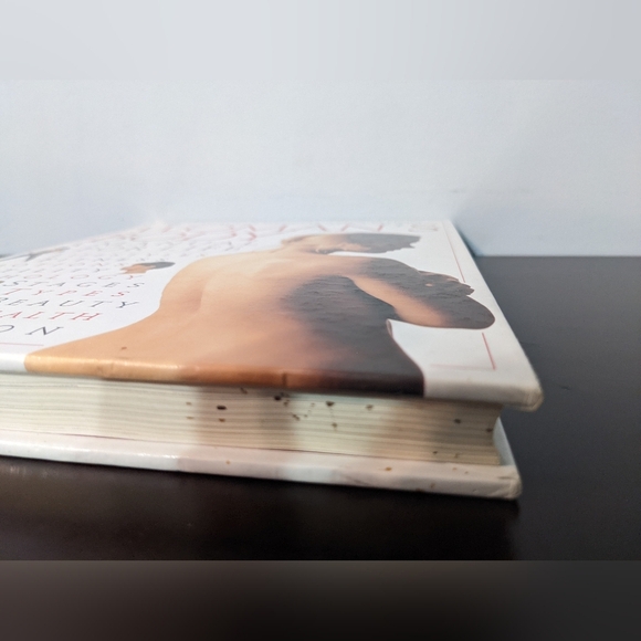 3/$20 Woman's Body: A Manual for Life Book by Miriam Stoppard - Picture 4 of 8